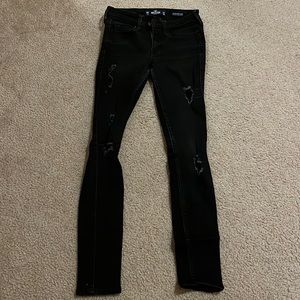 Hollister Black Ripped Jegging